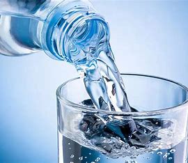 AGUA, ELEMENTO VITAL